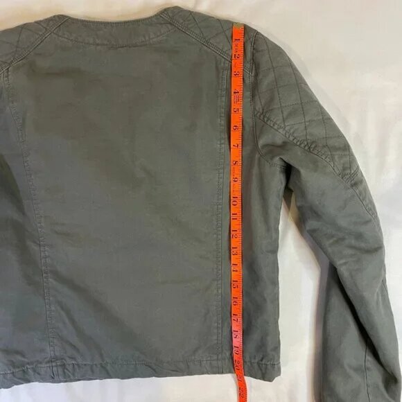 Gap Quilted Moto Flight Cropped Jacket Green Gray Zipper Details Size 8 - Picture 10 of 14